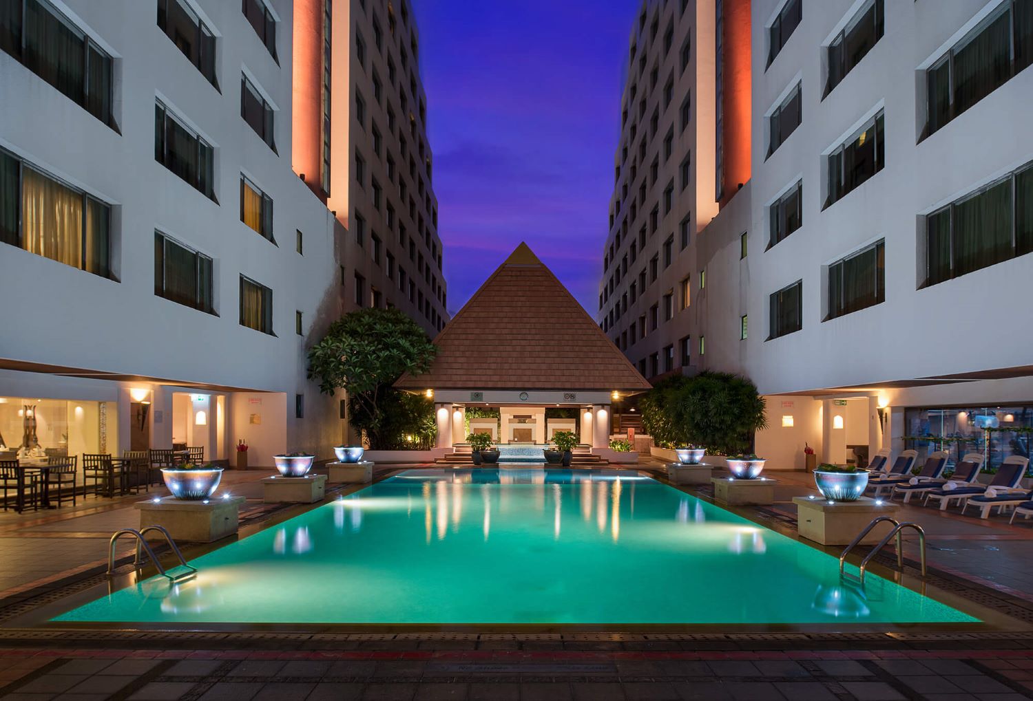 โรงแรม